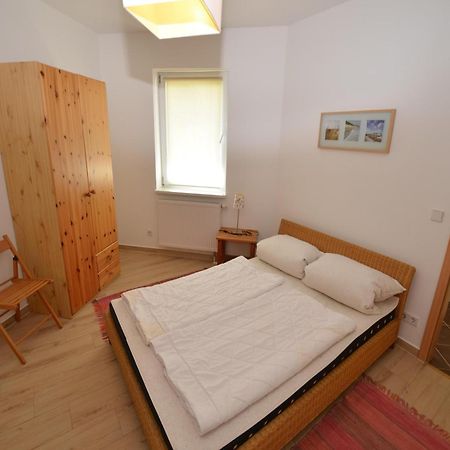 Apartment In Bohemian With Private Terrace Dolni Lanov ภายนอก รูปภาพ